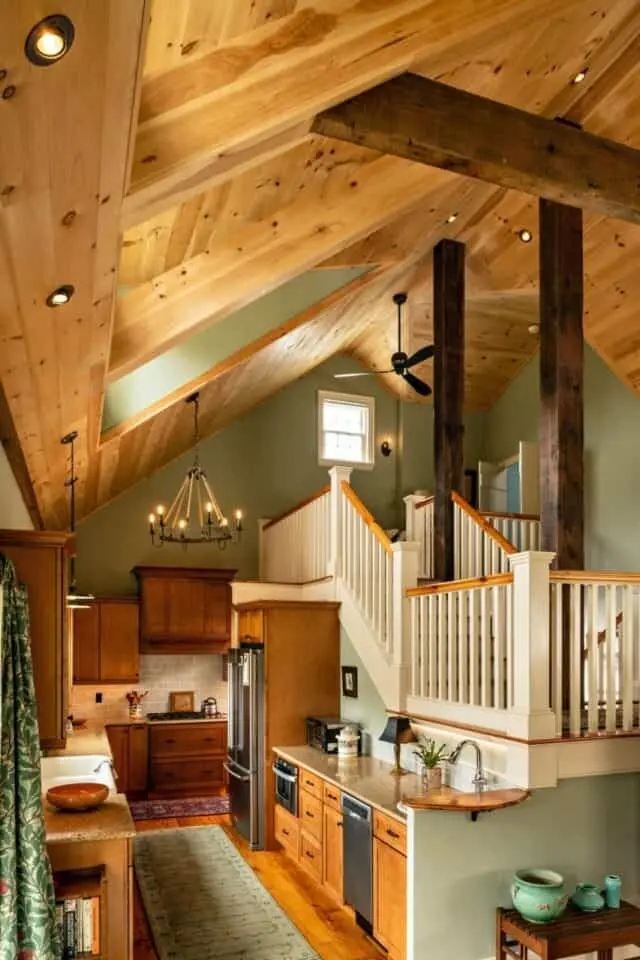 2019 08 Main St Turketta Cutrona 8428 640x960