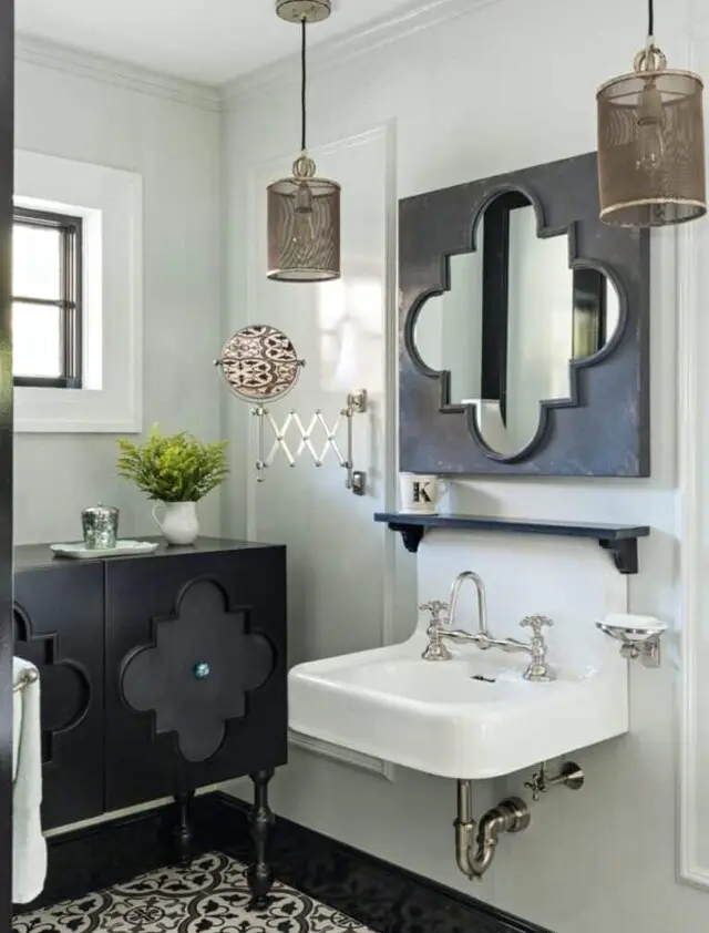 2016 06 Wings Neck Amazing Cutrona 1698 768x1152