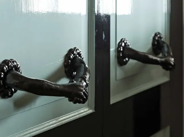 2016 07 Wings Neck Cutrona 5129